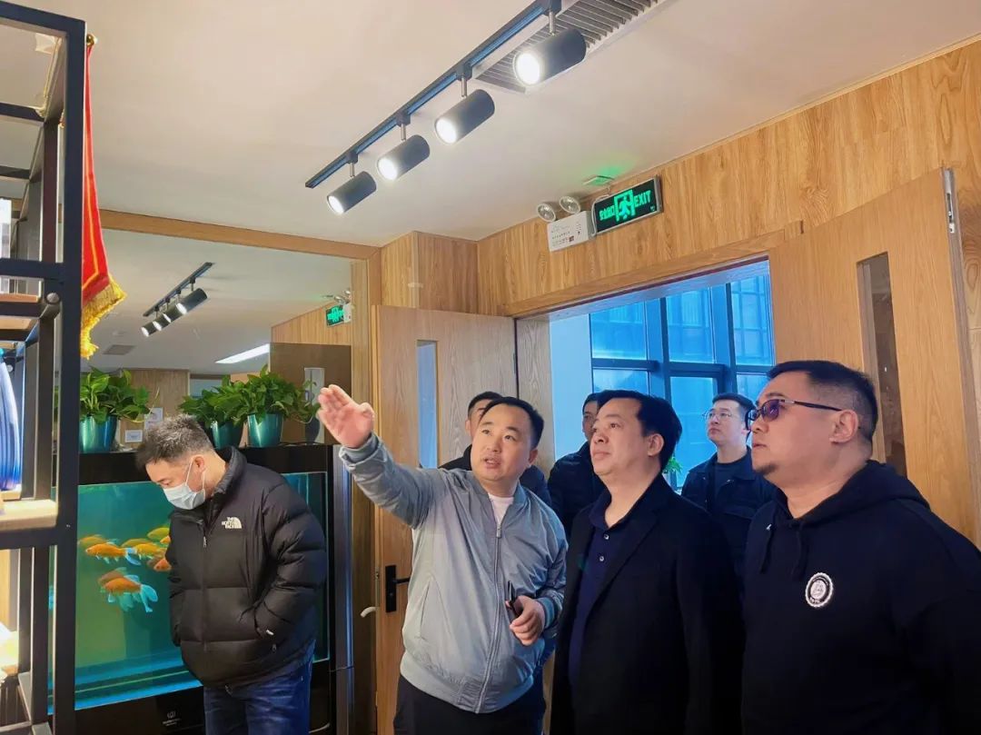 郑州市体育局、郑东新区教文体局领导莅临天游TY8线路检测体育调研指导